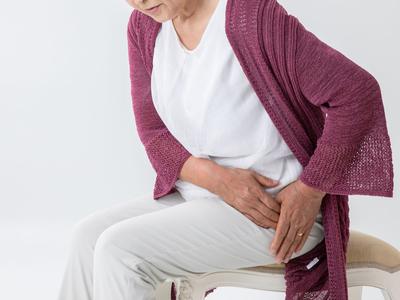 Koksartroza: kako uspešno obvladati bolečine v kolku?