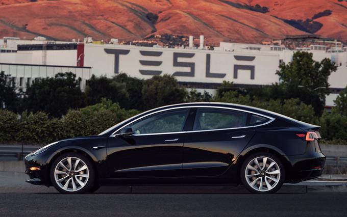 Novi model 3 je v tretjem četrtletju dobilo le 260 voznikov. | Foto: Elon Musk