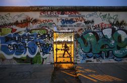Na Jesenicah sovražni grafiti, uperjeni proti muslimanom