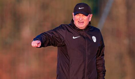 Kek razkril karte, zvečer spektakel v polnih Stožicah!