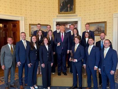 Strelko Hano Strakušek zmaga v ligi NCAA popeljala v Belo hišo