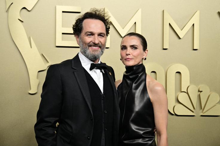 Rhys s partnerko Keri Russell, s katero sta se spoznala in zaljubila na snemanju serije Američana | Foto: Profimedia