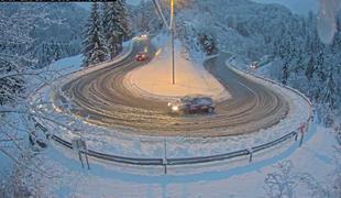 Lahko pričakujemo še kakšno pošiljko snega? V torek napovedani močni sunki vetra. #video #foto