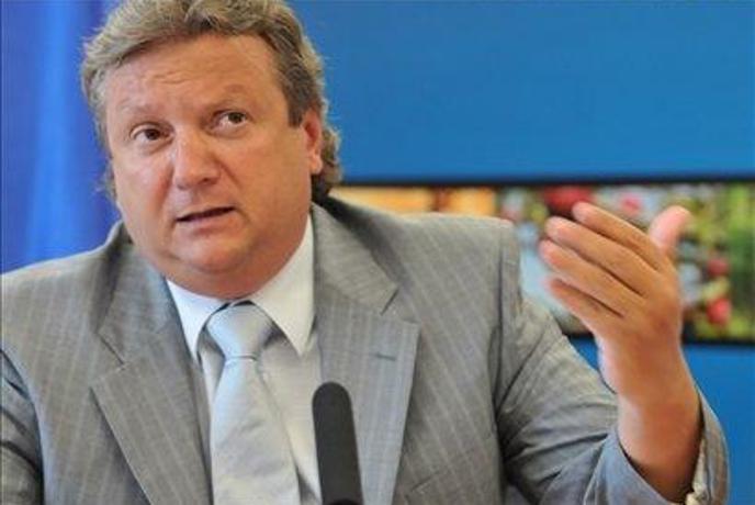 Türk imenoval Jarca za veleposlanika v Veliki Britaniji