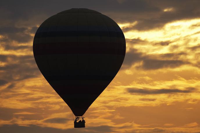 balon, letenje, tihotapljenje | Po navedbah pristojnih oblasti so odpovedali ali prestavili okoli 30 letov, poroča francoska tiskovna agencija AFP. | Foto Guliverimage
