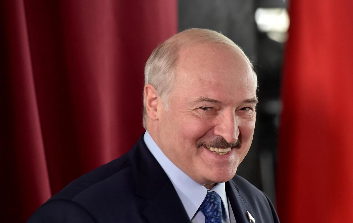 Aleksander Lukašenko | Nasprotniki Lukašenka so v nedeljo opozarjali na številne nepravilnosti in poskuse volilnih manipulacij.  | Foto Reuters
