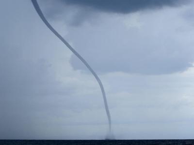 Dalmacijo zajelo močno neurje s točo