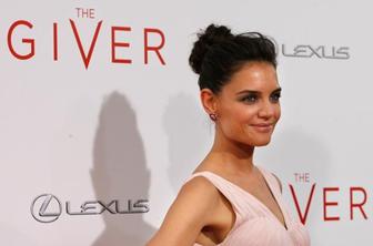 Katie Holmes prvič v režiserski vlogi