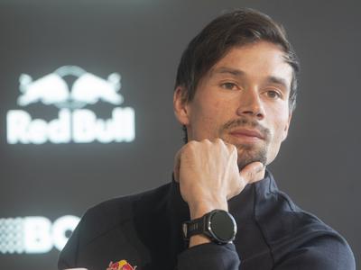 Španski AS piše, da bo Roglič kmalu sporočil svojo odločitev