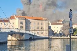 Požar v starem mestnem jedru: gost dim vznemiril prebivalce