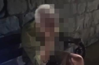 Dva najstnika v Splitu pretepla starejšega moškega. Na posnetku: Briga me, če krvavi!