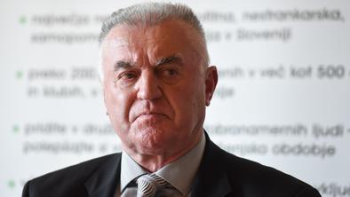 Spor med upokojenci: predsednik in člani društva na nasprotnih bregovih #video