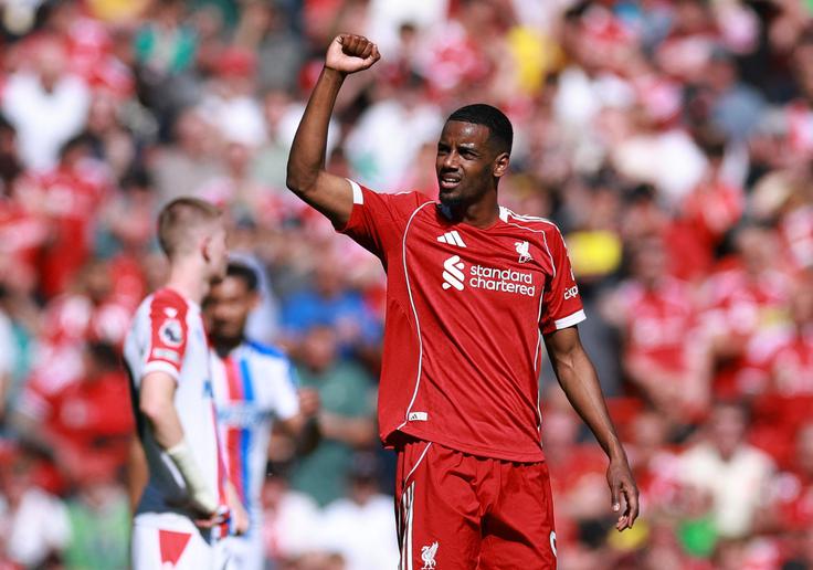 Med strelce se je za Liverpool vpisal tudi Alexander Isak, sicer najdražja okrepitev v zgodovini Premier league. | Foto: Reuters