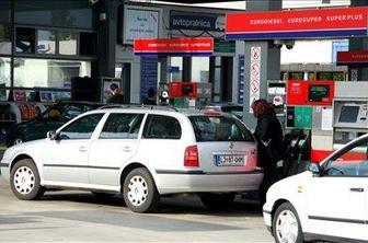 Naftni derivati s torkom malenkost cenejši