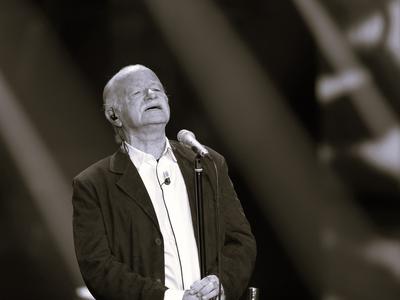 Umrl legendarni italijanski kantavtor Gino Paoli