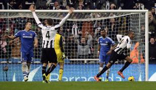 Arsenalu derbi, Bayernu rekord, končan niz Rome
