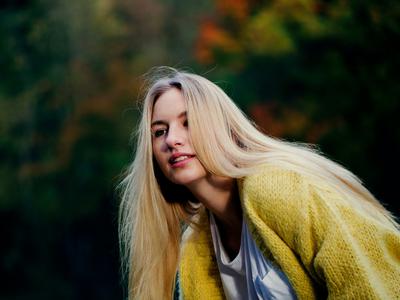 Današnji horoskop: škorpijonom se obetajo nove priložnosti, strelci se pogovorite s prijateljem