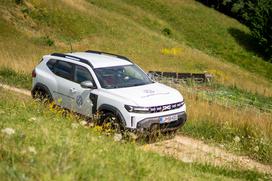 Dacia, Junaki slovenskih gora