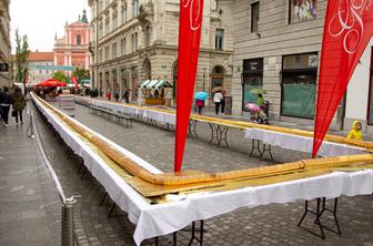 V Ljubljani z rekordno rulado zbrali 9 tisoč evrov (video)
