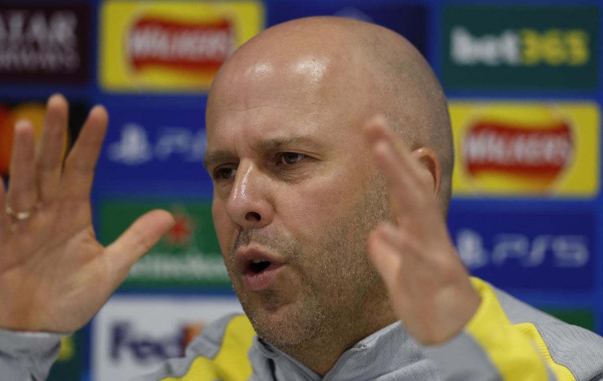 Arne Slot | Trener Liverpoola Arne Slot lahko danes, če bo izgubil v Frankfurtu, postane prvi trener rdečih po 72 letih, ki bi nanizal pet porazov. | Foto Reuters