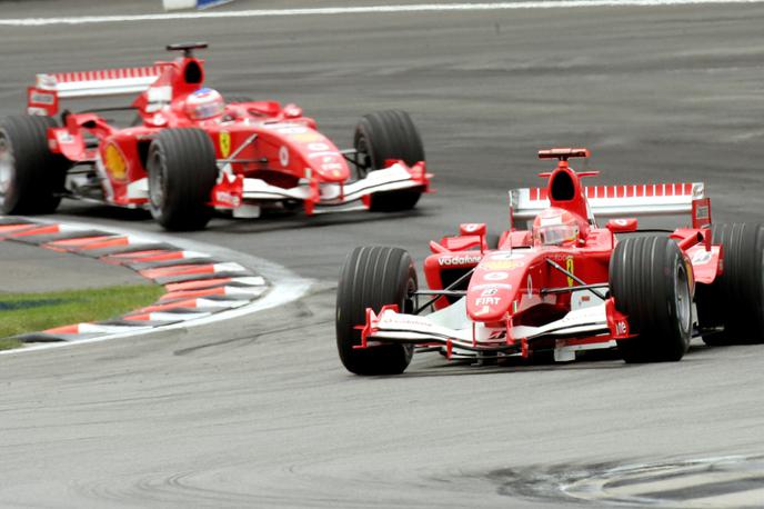 Indianapolis 2005 Michael Schumacher Ferrari | Michael Schumacher in Rubens Barrichello sta Ferrariju pripeljala dvojno zmago, s krogom prednosti pred tretjeuvrščenim. | Foto Guliverimage