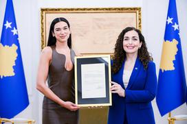 Dua Lipa, državljanstvo, Kosovo