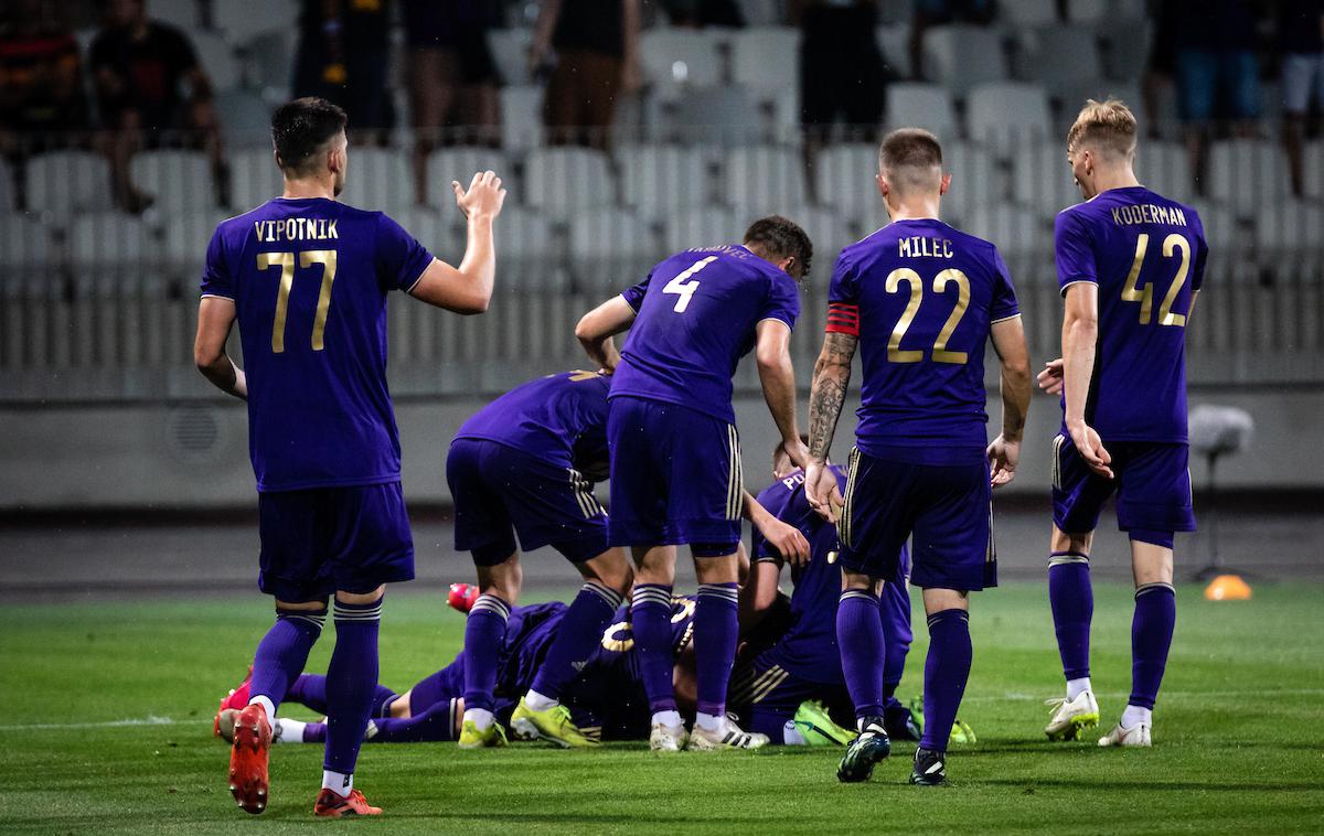 NK Maribor Urartu | Mariborčani so do zmage prišli po zaostanku z 0:2. | Foto Blaž Weindorfer/Sportida