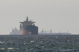 Iran zaradi ameriške blokade znova zapira Hormuško ožino