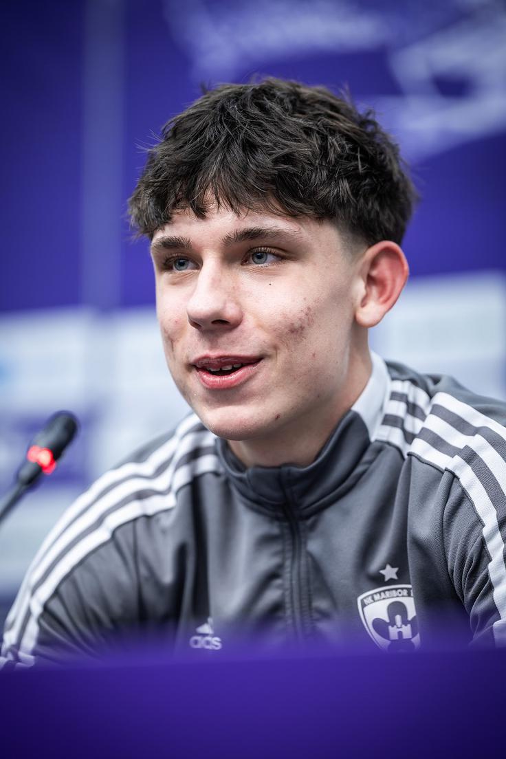 Kje bo živel v prihodnosti? V Mariboru, Rogaški Slatini ali kje drugje? ''O tem sem že malce razmišljal. Mislim, da bom ostal kar v Mariboru. Do njega čutim posebno strast in čustva.'' | Foto: Jure Banfi