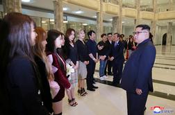 Kim Jong-un ganjen nad koncertom južnokorejskih zvezdnikov