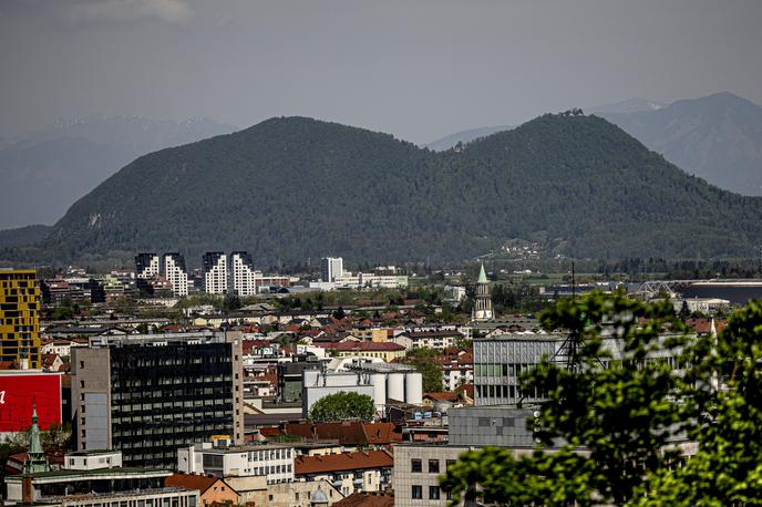 Ljubljana in gore | Med destinacijami, kjer najpogosteje dopustujejo tuji turisti, sta Bled in Ljubljana. | Foto Ana Kovač