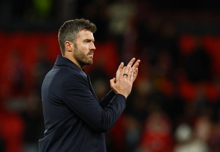 Michael Carrick se je po tekmi naposlušal vprašanj o Benjaminu Šešku. | Foto: Reuters