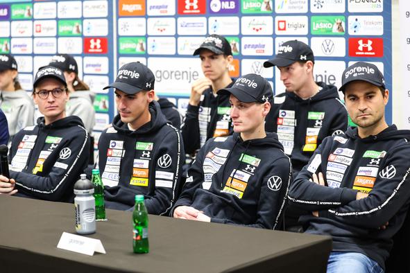 "Novo poglavje, kjer vsi začnemo z nule"