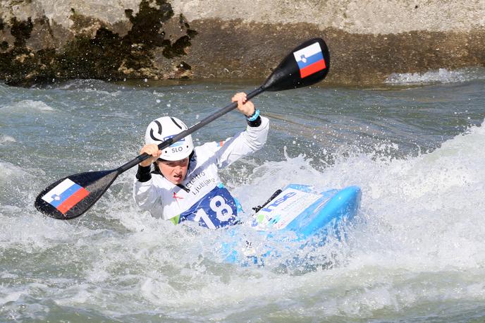 Eva Alina Hočevar | Slovenska kajakašica Eva Alina Hočevar je na tekmi svetovnega pokala slalomistov na divjih vodah v Tacnu prišla še do drugega odličja. | Foto Nina Jelenc