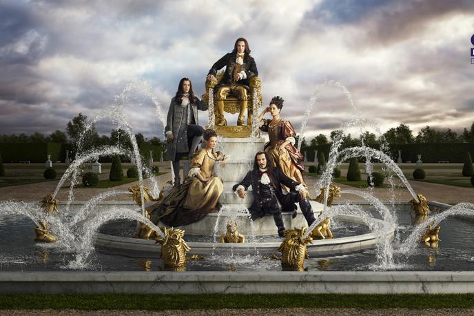 Avgust na Epic Drama | Tretja sezona serije Versailles nam bo postregla s sklepnim delom pripovedi o življenju kralja Ludvika XVI. | Foto Benijay Rights