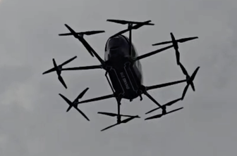 Slovenski direktor upal poleteti brez pilota #video