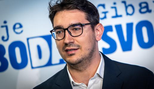 V Svobodi bi se pogajali, a telefoni zvonijo v prazno. Čakajo na odziv Demokratov.