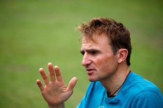 Slavni švicarski alpinist Ueli Steck prva letošnja žrtev Everesta