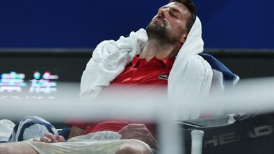 Đoković omagal zaradi vročine, a vseeno napredoval v četrtfinale