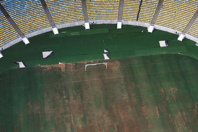 Maracana v Riu na robu propada