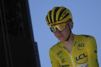 Pogačar izgubil ključnega pomočnika, velika smola za van der Poela, veselje za Merlierja