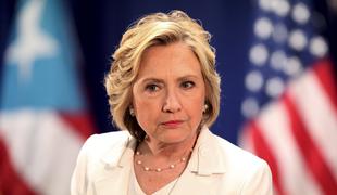 Clintonova: Žal mi je, da je moje dejanje zmotilo ljudi
