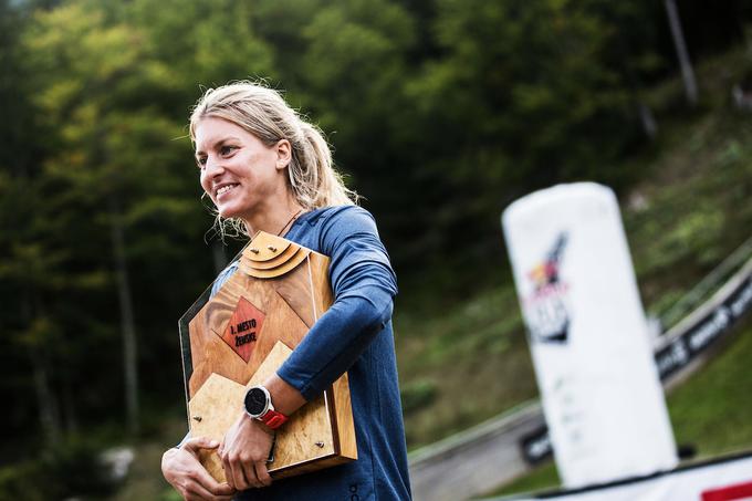 V ženski konkurenci je zmagala Barbara Trunkelj, ki je le za drobec zaostala za planiškim rekordom. | Foto: Peter Podobnik/Sportida