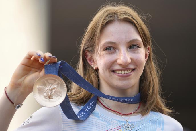 Romunska telovadka Barbosu začasno suspendirana
