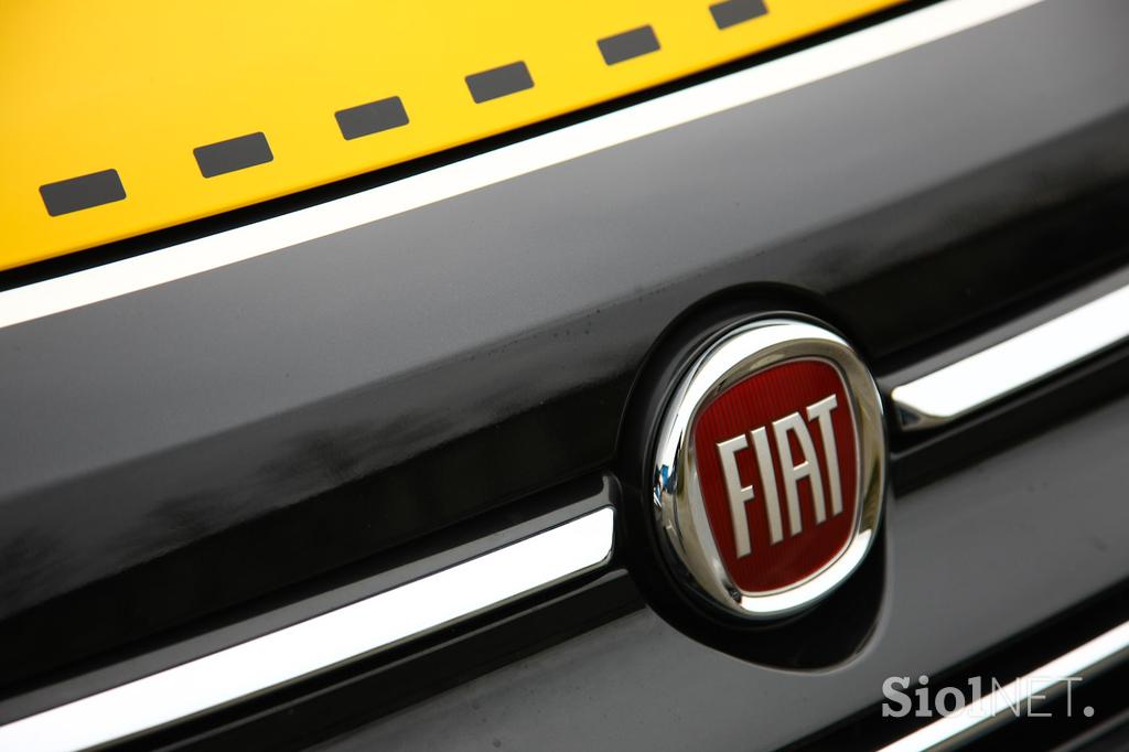 Fiat 500 1.2 8V lounge - šik mestni malček s posluhom za visoko modo