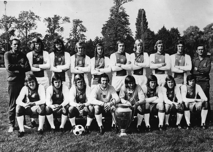 To je ekipa, ki je Ajaxu leta 1973 prinesla tretji zaporedni evropski naslov. | Foto: Getty Images