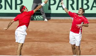 Francozi odločili - finale tam, kjer sta Federer in Wawrinka najslabša