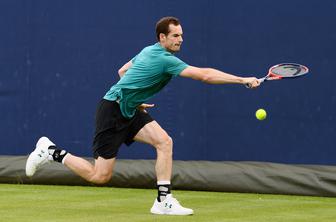 Po skoraj letu dni se vrača Andy Murray, Đoković pod drobnogledom