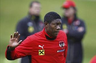 Obetavni Alaba podpisal za Bayern München