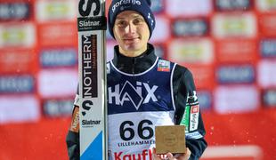 Domen Prevc le za Japoncem, odličen tudi Lanišek, točke dosegel še Zajc